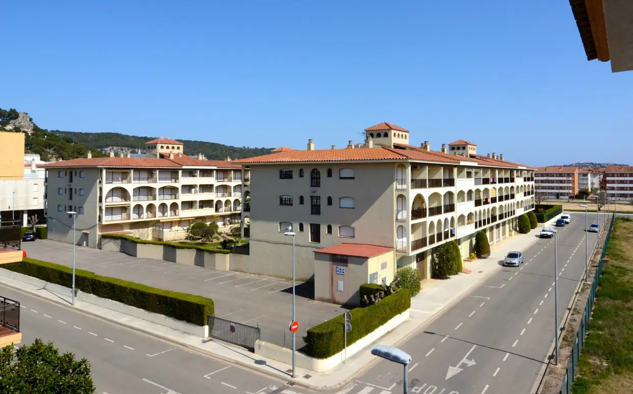 RESIDENCE