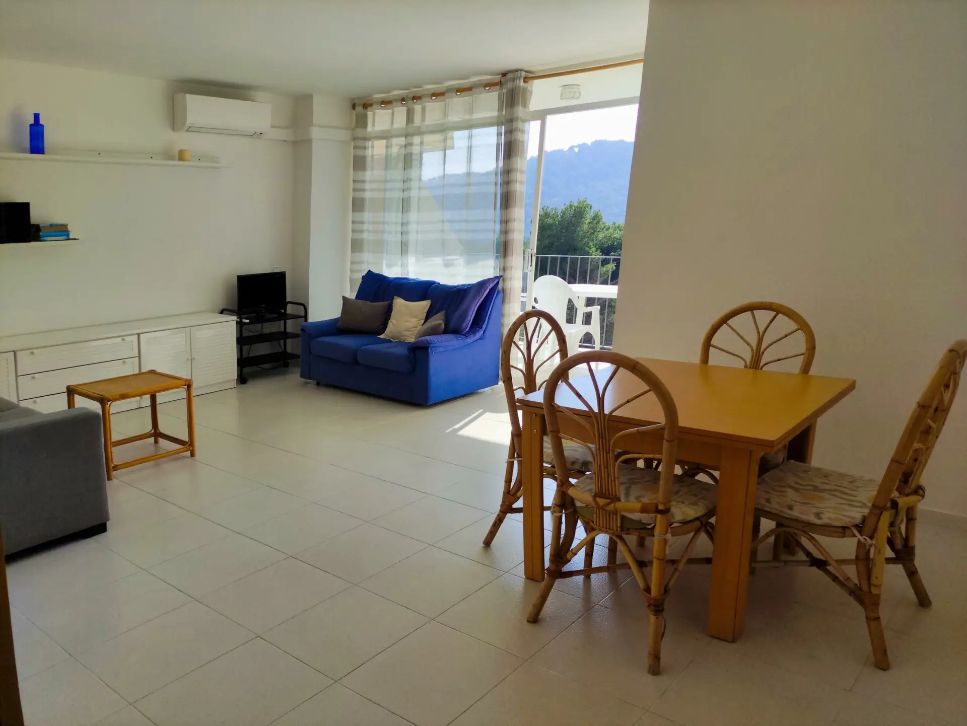 SALON 2